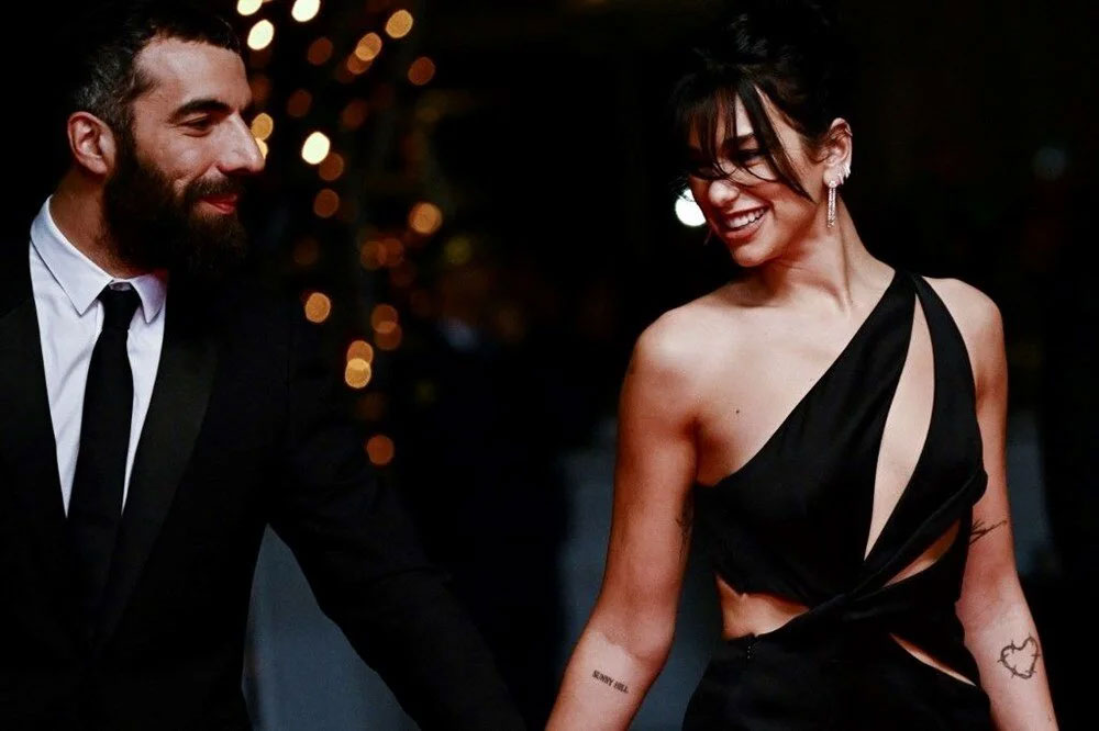 Dua Lipa sevgilisi Romain Gavras ile ilk kez kırmızı halıda