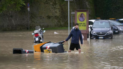İtalya’daki sel felaketinde 13 bin kişi tahliye edildi