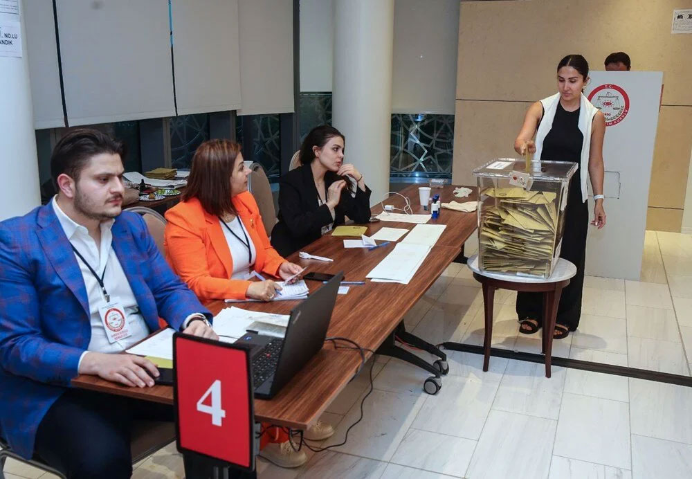 Yurt dışında oy kullanma bitiyor