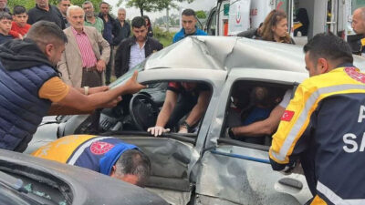Zonguldak’ta feci kaza! Sürücü öldü, kızı yaralandı
