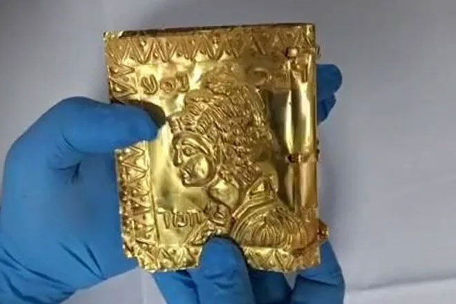 Erzincan’da saf altın sayfalı kitap ele geçirildi