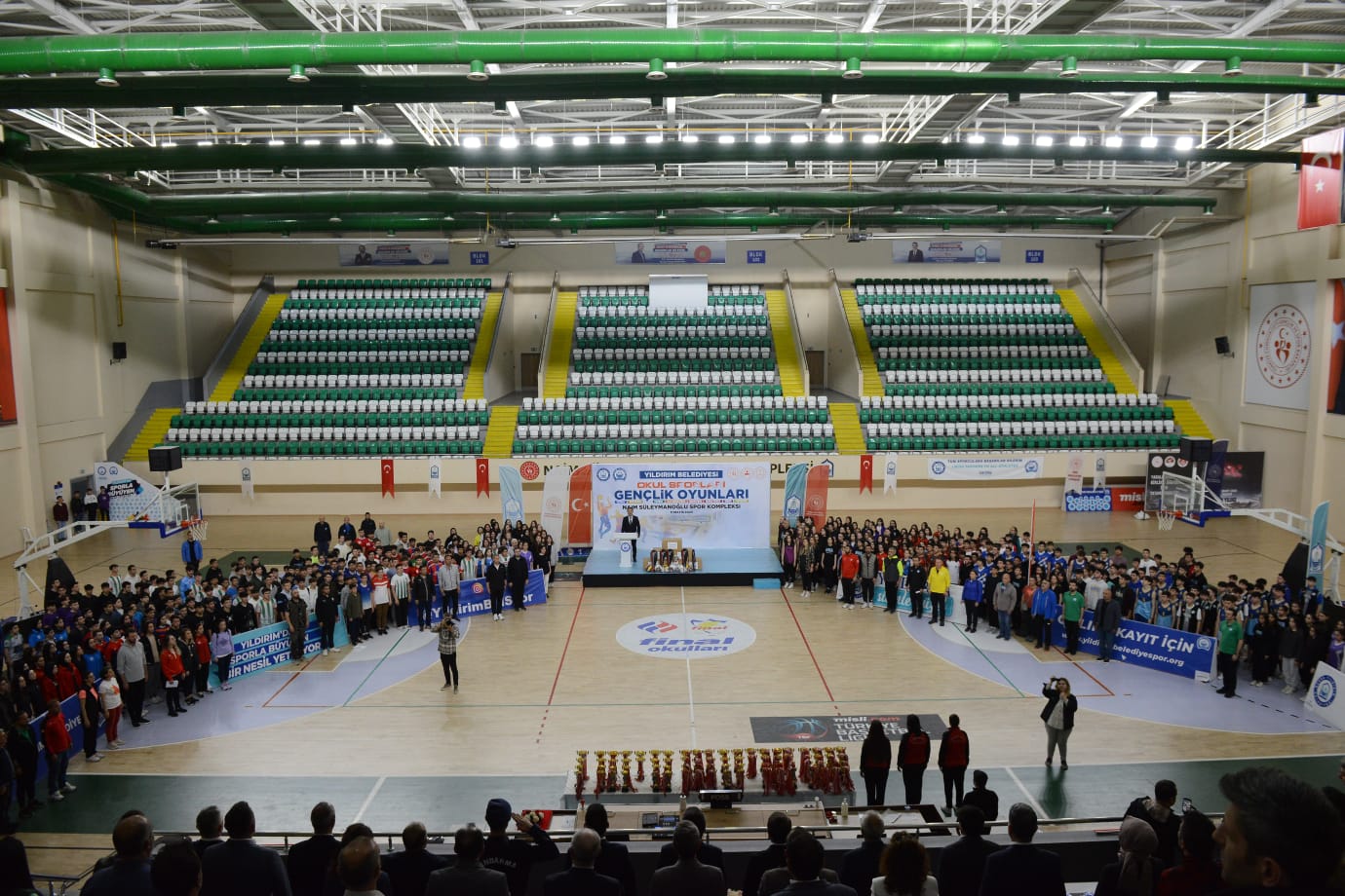 Yıldırım Belediyesi Okul Sporları Şenliği tamamladı Yıldırım Belediyesi Okul Sporları Şenliği tamamladı