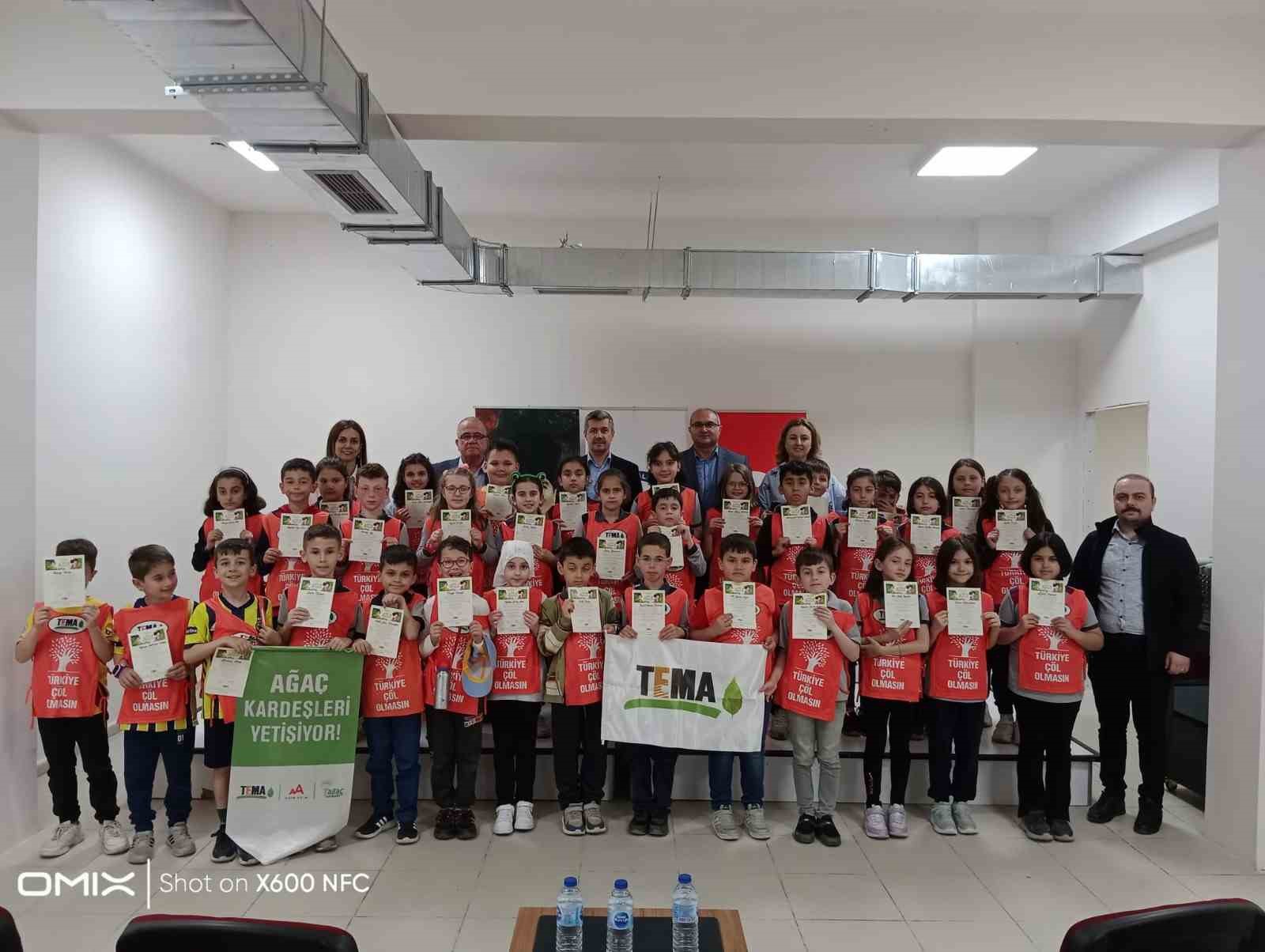 Bursa’da ağaç kardeşleri yetişiyor