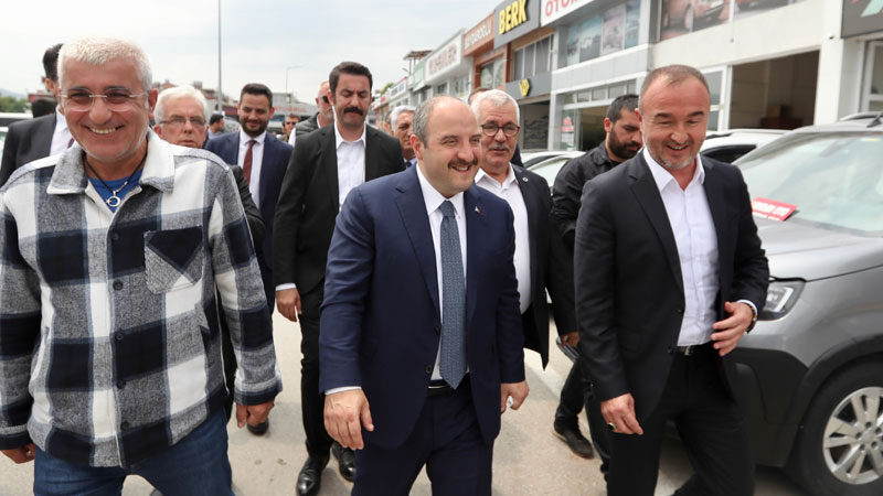 Bakan Varank: Kılıçdaroğlu’nun Meclis’ten bütçe kanunu geçirme şansı bile kalmamıştır Sanayi ve Teknoloji Bakanı Mustafa Varank, “Şu anda yürütmenin başka