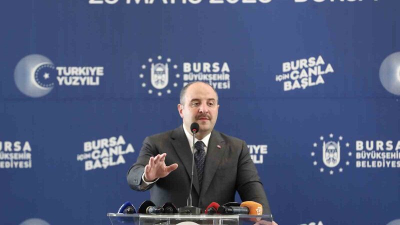 Bakan Varank’tan Kılıçdaroğlu’na Togg tepkisi CHP Genel Başkanı Kemal Kılıçdaroğlu’nun Togg ile ilgili katıldığı programda