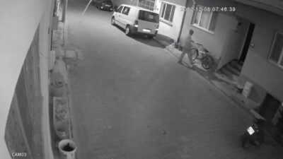 Bursa’da bisiklet hırsızlığı kamerada