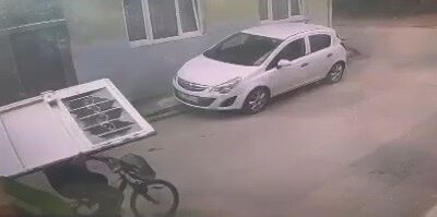 Bursa’da bisikletli cambaz hırsız kamerada
