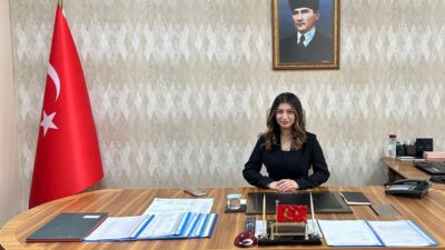 Bursalı kadınları gücü; 26 yaşındaki Buket kaymakam adayı çıktı