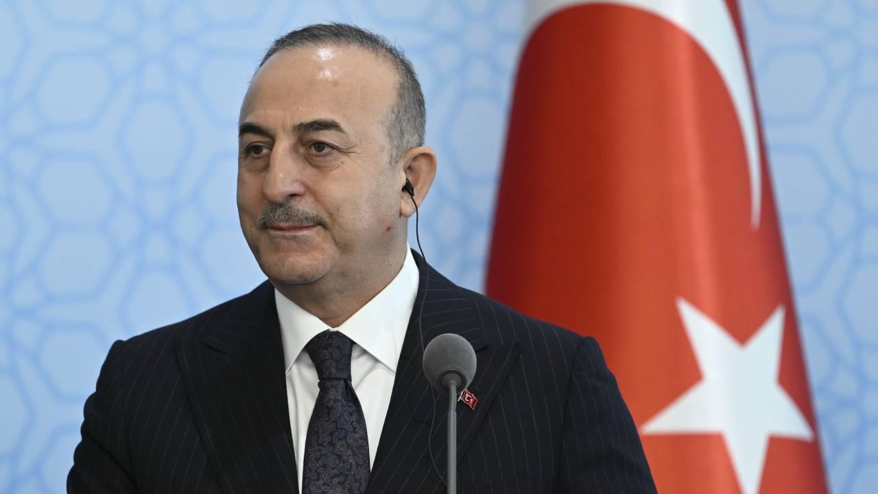 Bakan Çavuşoğlu: Türk hava sahası Ermenistan uçaklarına kapatıldı Bakan Çavuşoğlu: Türk hava sahası Ermenistan uçaklarına kapatıldı