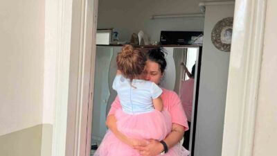 Bursa’da ev hapsi cezası verilen kadın: “3 yaşındaki kızım da benimle birlikte ev hapsi yaşıyor”