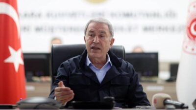 Bakan Akar: Mehmetçik teröristleri kazdıkları çukurlara gömecek