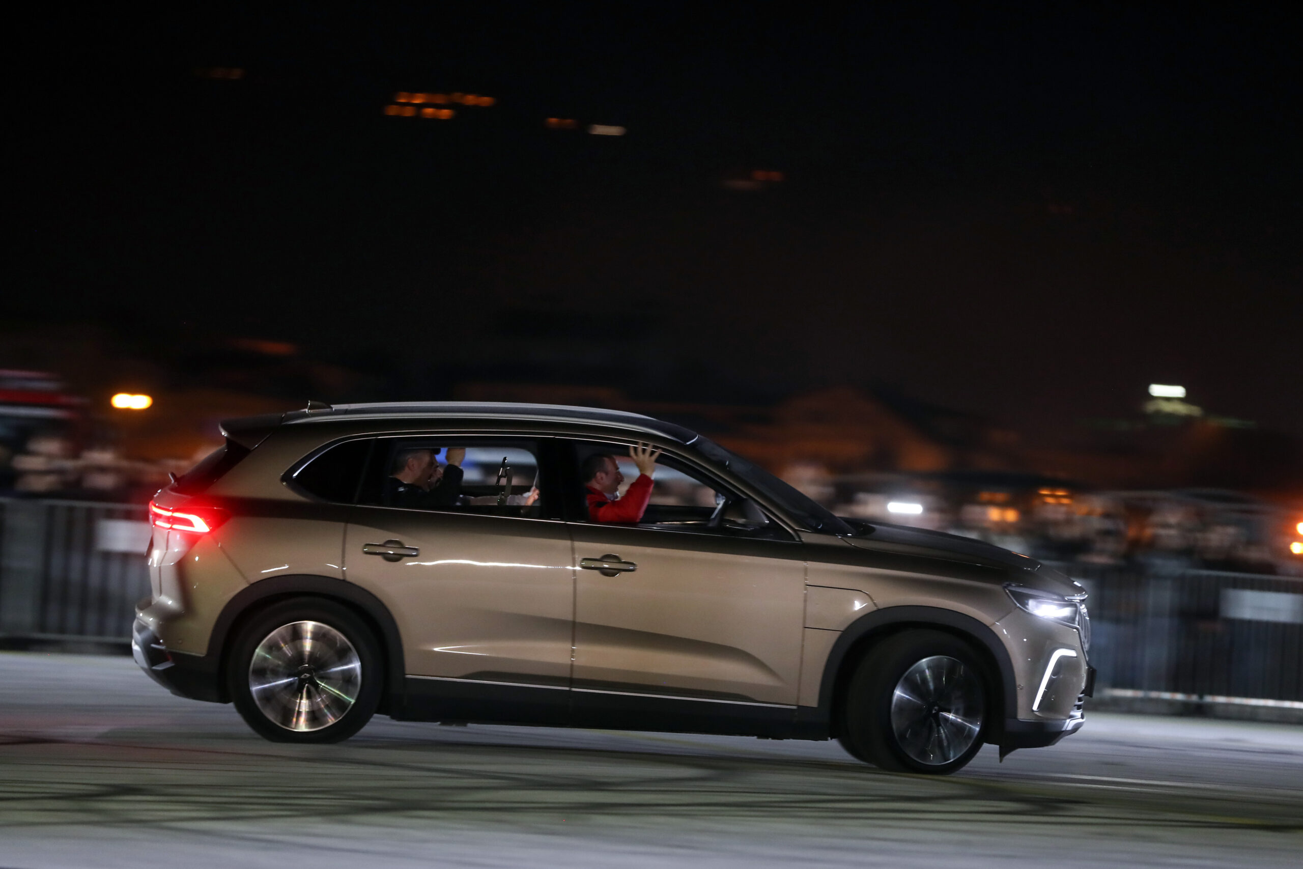 Yunuseli Havalimanı’nda Togg şov