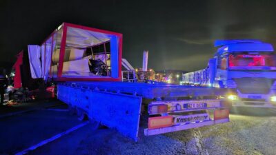 İki TIR çarpıştı: 2 ölü