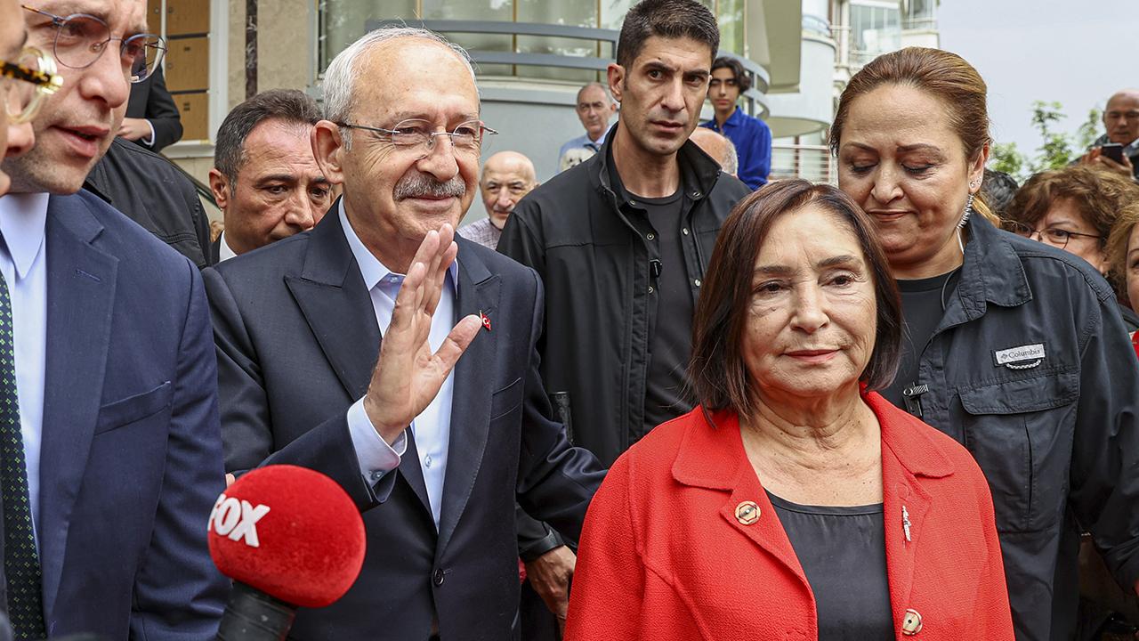Cumhurbaşkanı adayı Kılıçdaroğlu, oyunu kullandı Cumhurbaşkanı adayı Kılıçdaroğlu, oyunu kullandı