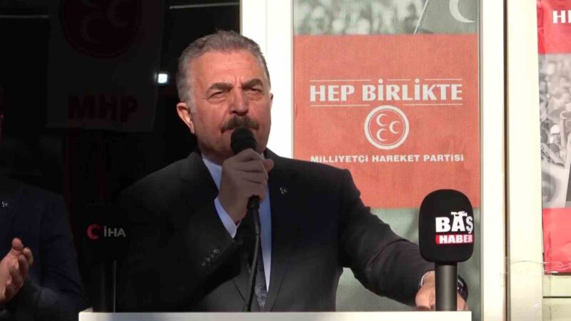 MHP Genel Sekreteri Büyükataman: “Türkiye artık eski Türkiye değil” MHP Genel Sekreteri İsmet Büyükataman, Bursa’nın Karacabey ilçesinde Seçim İletişim