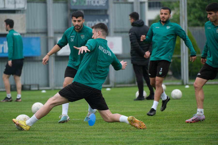 Bursaspor taktik çalıştı Bursaspor taktik çalıştı