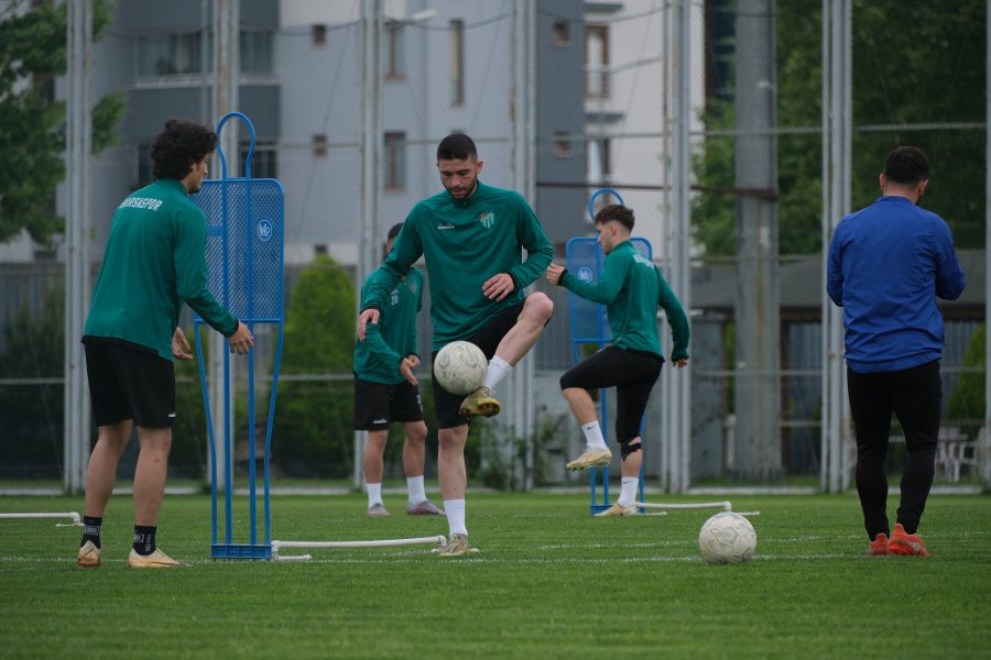 Bursaspor’da Nazilli Belediye maçı hazırlıkları sürüyor Bursaspor’da Nazilli Belediye maçı hazırlıkları sürüyor