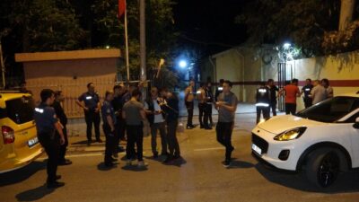 Polisten kaçarken üzerindeki el bombasını attı