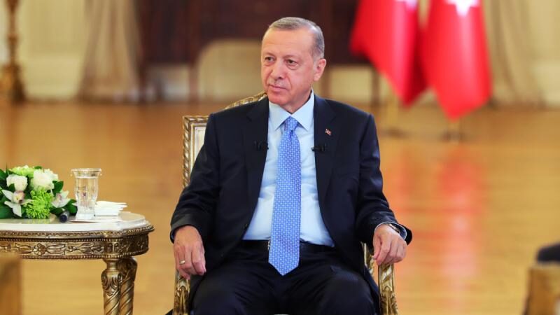 Cumhurbaşkanı Erdoğan: Mesele ülkemizin ve evlatlarımızın geleceği olduğunda kimsenin gözünün yaşına bakmayız Cumhur İttifakı'nın cumhurbaşkanı adayı ve Cumhurbaşkanı Recep Tayyip Erdoğan, "Mesele