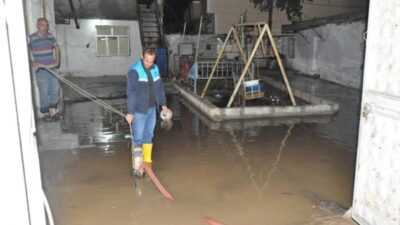 Şanlıurfa’yı sağanak ve dolu vurdu