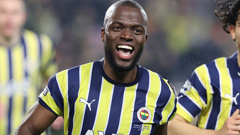 Valencia’nın menajerinden açıklama Fenerbahçe'nin Ekvadorlu golcüsü Enner Valencia'nın menajeri sözleşme uzatma durumu ile