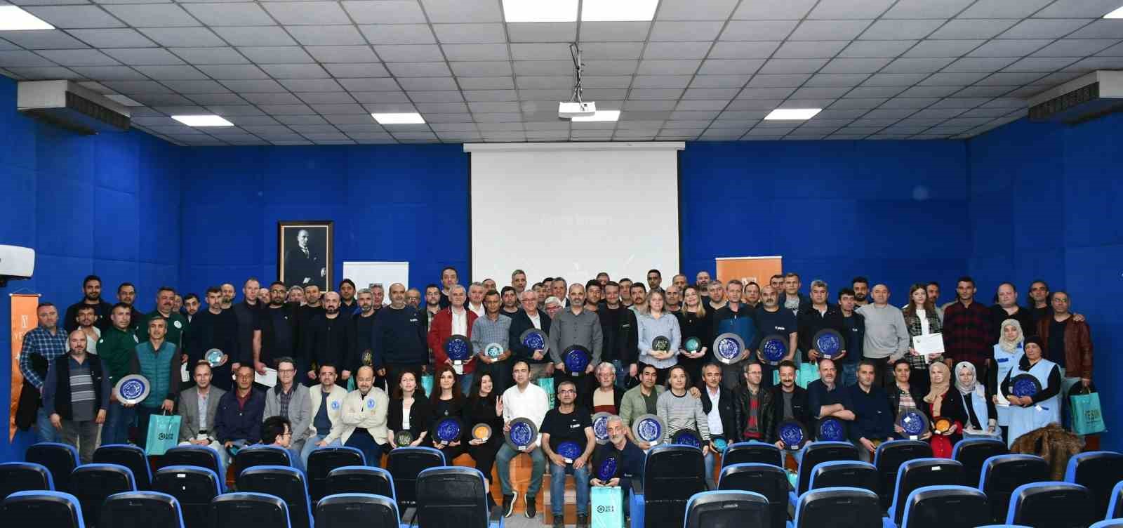 Yeşim’de kıdem ödülleri sahiplerini buldu