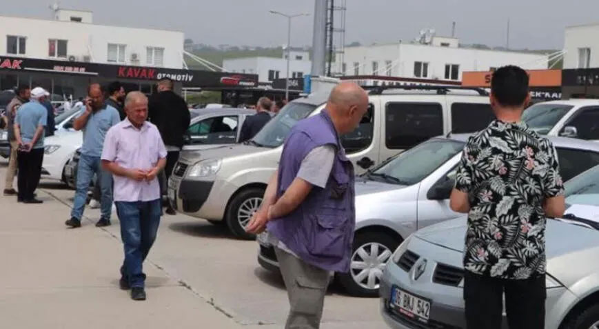 İkinci el oto piyasası durgun İkinci el oto piyasası durgun