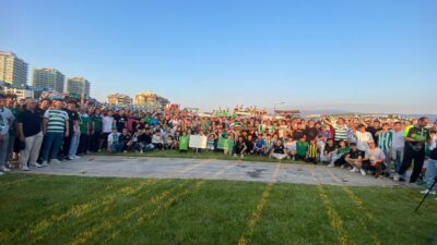 Bursaspor taraftarı tek ses oldu!