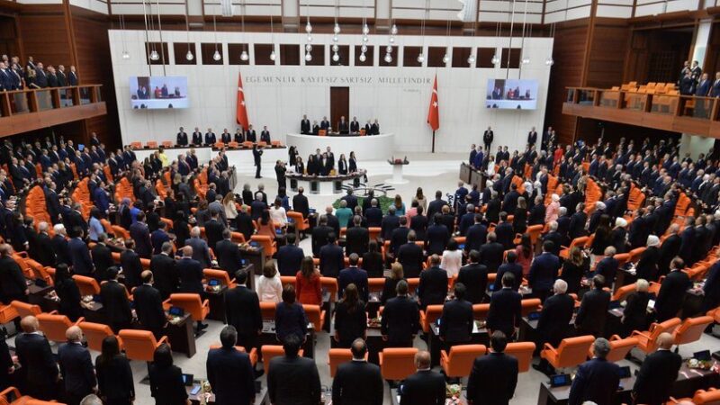 AK Parti meclis grubu belli oldu AK Parti Grup Başkanı Abdullah Güler oldu. AK Parti Grup