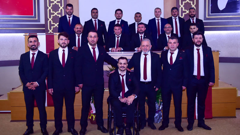 2. Lig'de mücadele eden Bursa ekiplerinden İnegölspor'un olağanüstü kongresinde başkanlığa