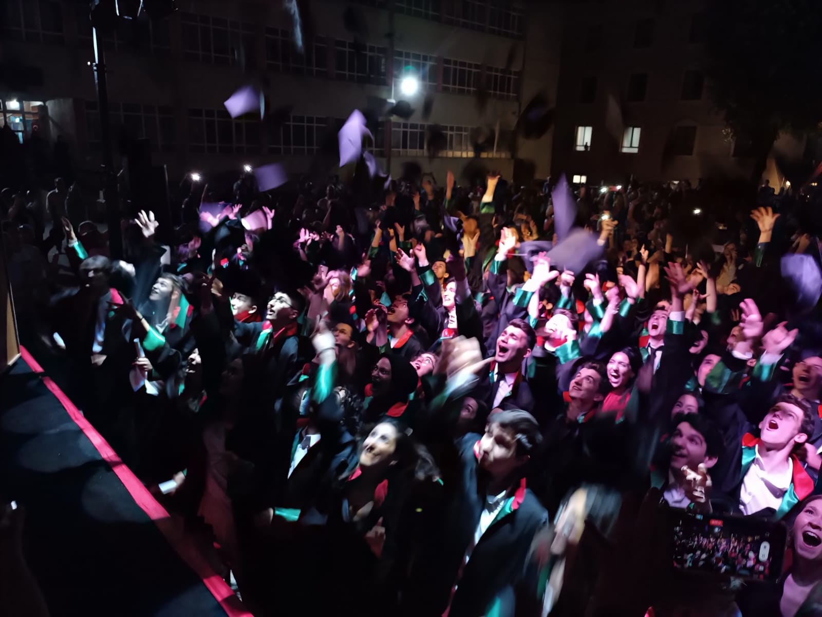 Erkek Lisesi’nde mezuniyet coşkusu