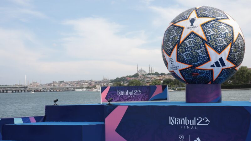 UEFA Şampiyonlar Ligi'nde şampiyon bu gece İstanbul'da belli oluyor... İngiltere