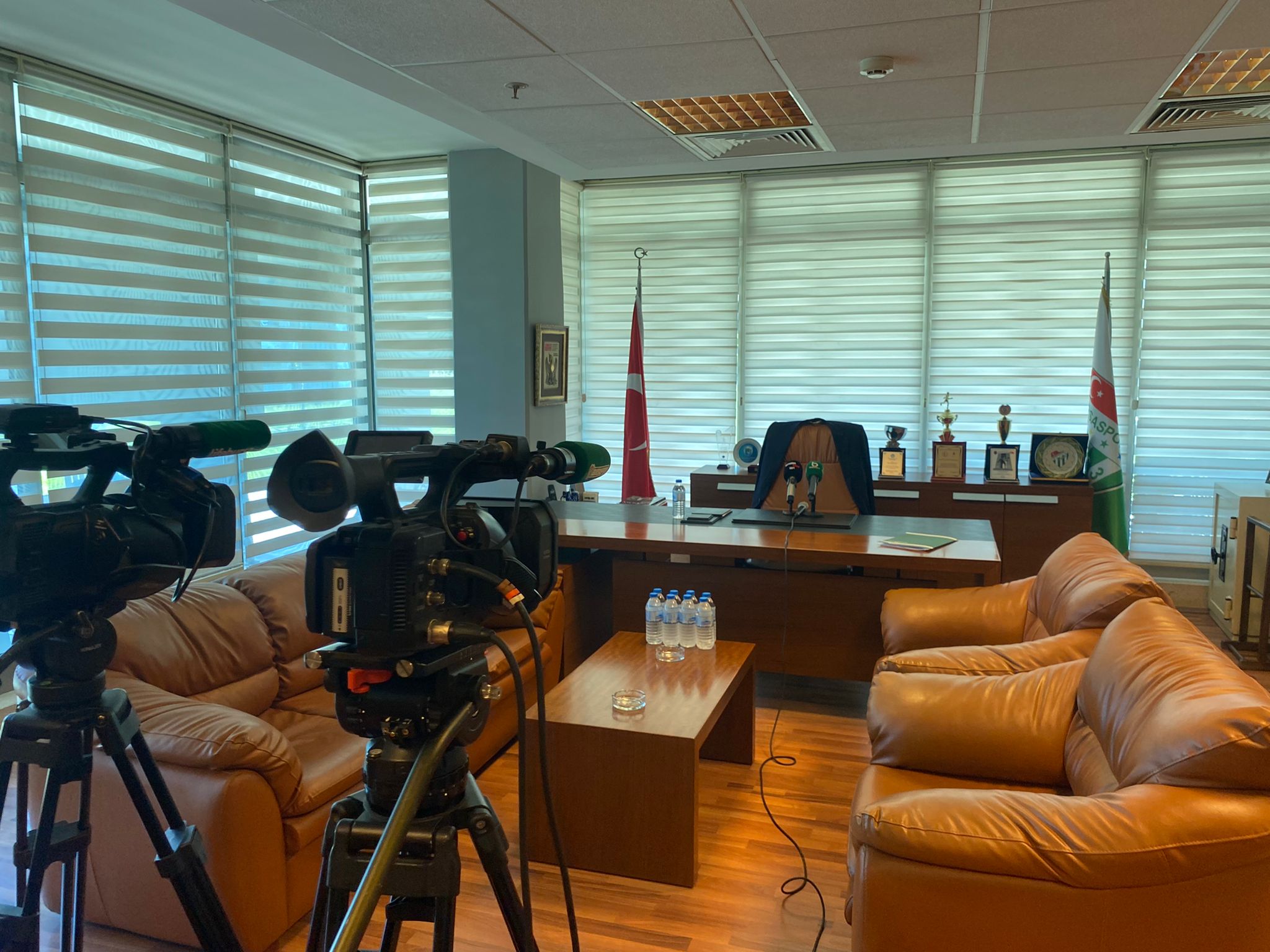 Bursaspor’da aday çıkacak mı? Özlüce’de meraklı bekleyiş… Bursaspor’da aday çıkacak mı? Özlüce’de meraklı bekleyiş…