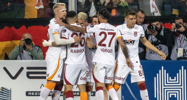 Süper Lig’de 3 puanlı sisteme Galatasaray damgası Süper Lig’de 3 puanlı sisteme Galatasaray damgası