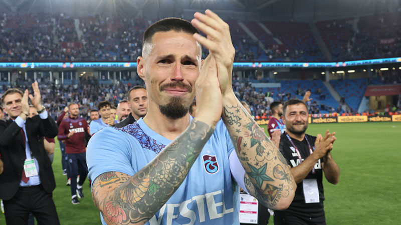 Marek Hamsik gözyaşlarıyla veda etti Spor Toto Süper Lig'in 37. haftasında sahasında Alanyaspor'u 5-1 yenen