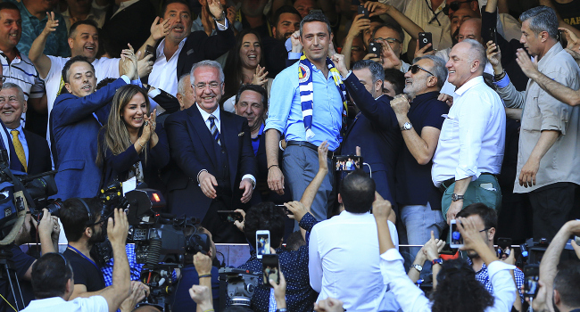 Fenerbahçe’de istifa sesleri Fenerbahçe’de istifa sesleri