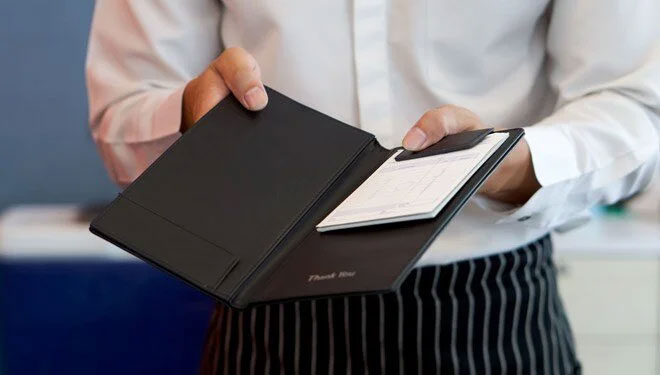 Restoranlarda servis ücreti tartışması! Zorunlu mu gönüllü mü?