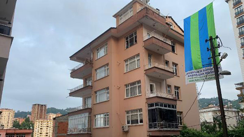 CHP’li eski başkan 5. kattan düştü CHP’li eski başkan 5. kattan düştü