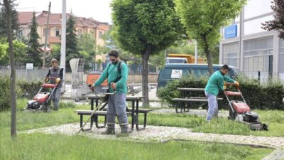 İnegöl’ün yeşil alanları yaza hazırlanıyor