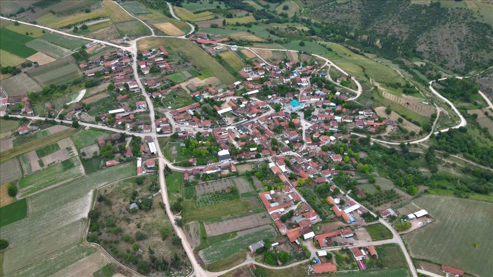 İnegöl’de Çavuşköy Mahallesi’nin altyapı ve parke taş kaplamaları tamamlandı