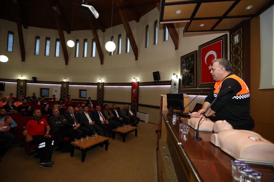 İnegöl protokolü ilk yardım eğitimi aldı