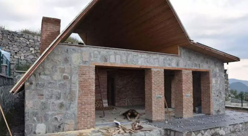 Korkunç olay! Husumetlisini öldürüp, cesedini ateşe verdi