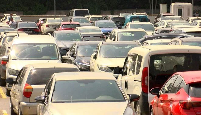 Kiralık araçlara talep arttı, uzmanlar dolandırıcılara karşı uyardı