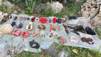 Irak’ın kuzeyinde PKK’lı teröristlere ait çok sayıda silah ve mühimmat ele geçirildi