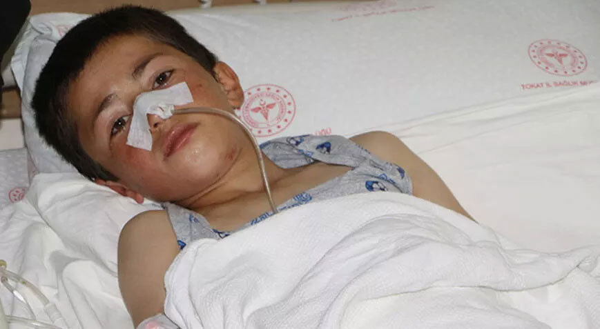 Ayı saldırısında yaralanan Enes, hayati tehlikeyi atlattı