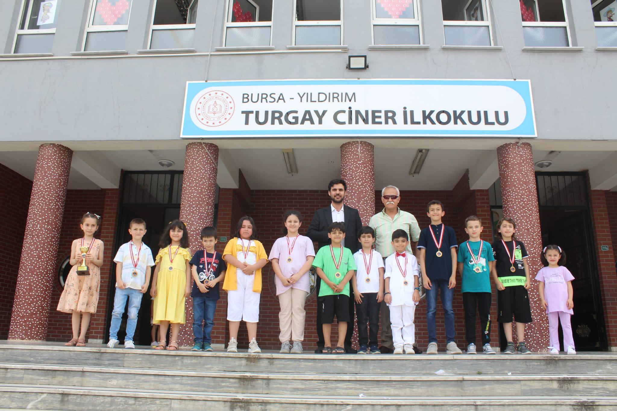 Turgay Ciner İlkokulu’nda karne heyecanı!