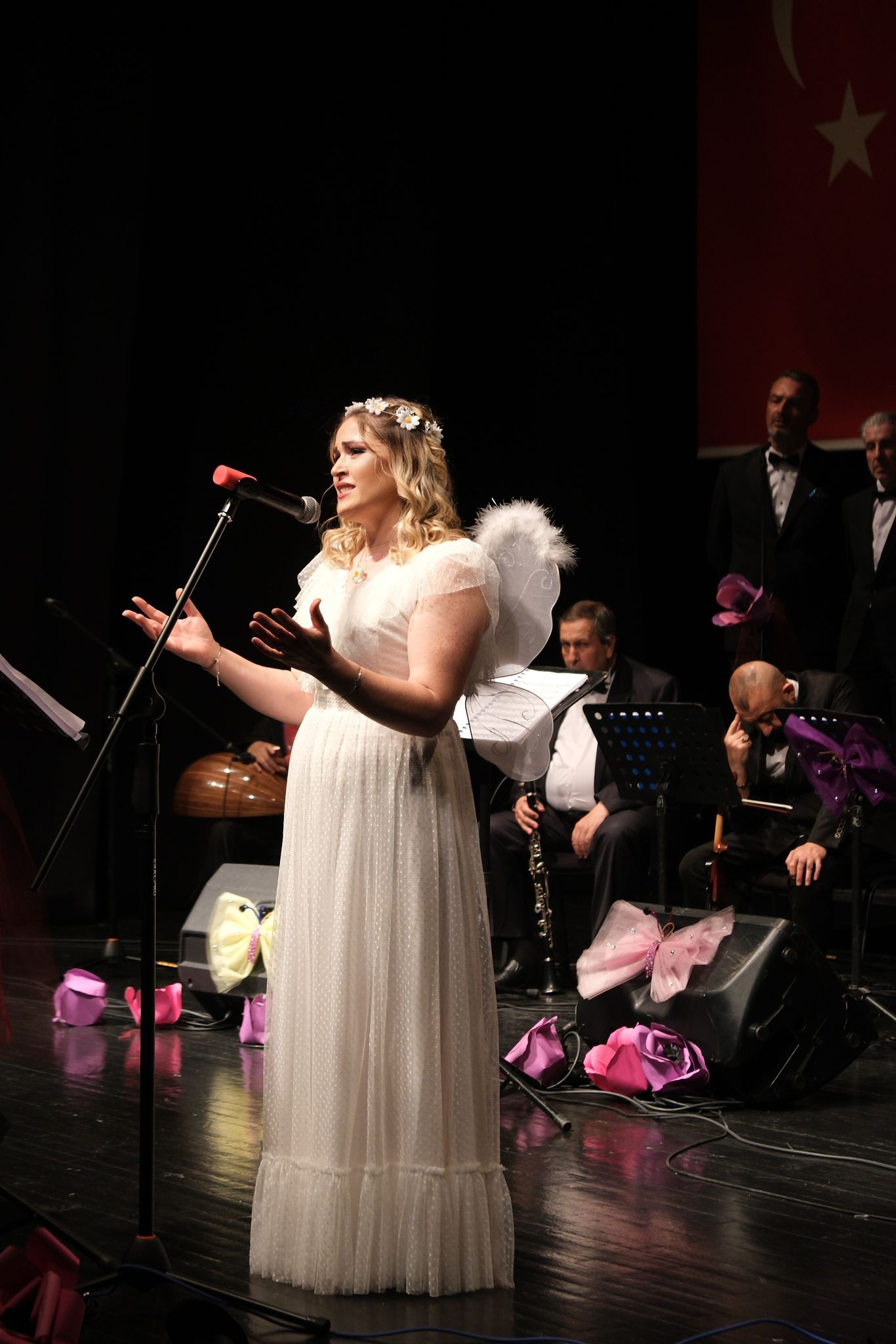 Diva Sanat Derneği ‘Kelebek Çocuklar’ için sahne aldı 2 7e03b821 e96