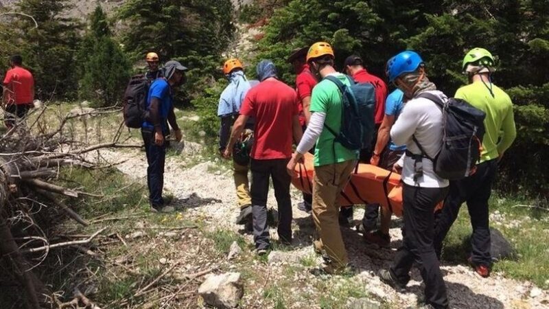 Niğde'nin Çamardı ilçesinde, Aladağlar'da tırmanış yaparken düşerek ölen dağcının cenazesi