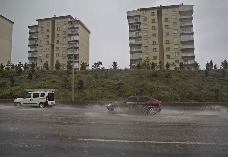 Masur Yavaş, ‘Yılın en yoğunu’ diyerek duyurdu: Tüm izinler iptal edildi…