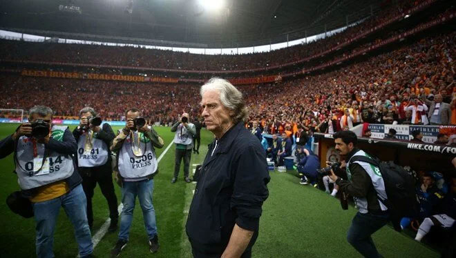 Jorge Jesus dönemi sona mı eriyor? İki aday var iddiası Jorge Jesus dönemi sona mı eriyor? İki aday var iddiası